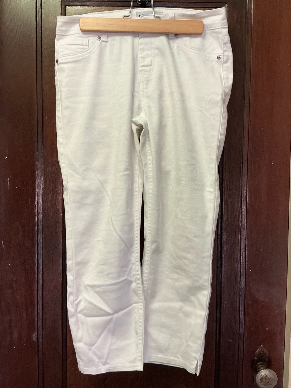 Nygard White Straight Leg Jeans - Size 8 - Excellent Condition